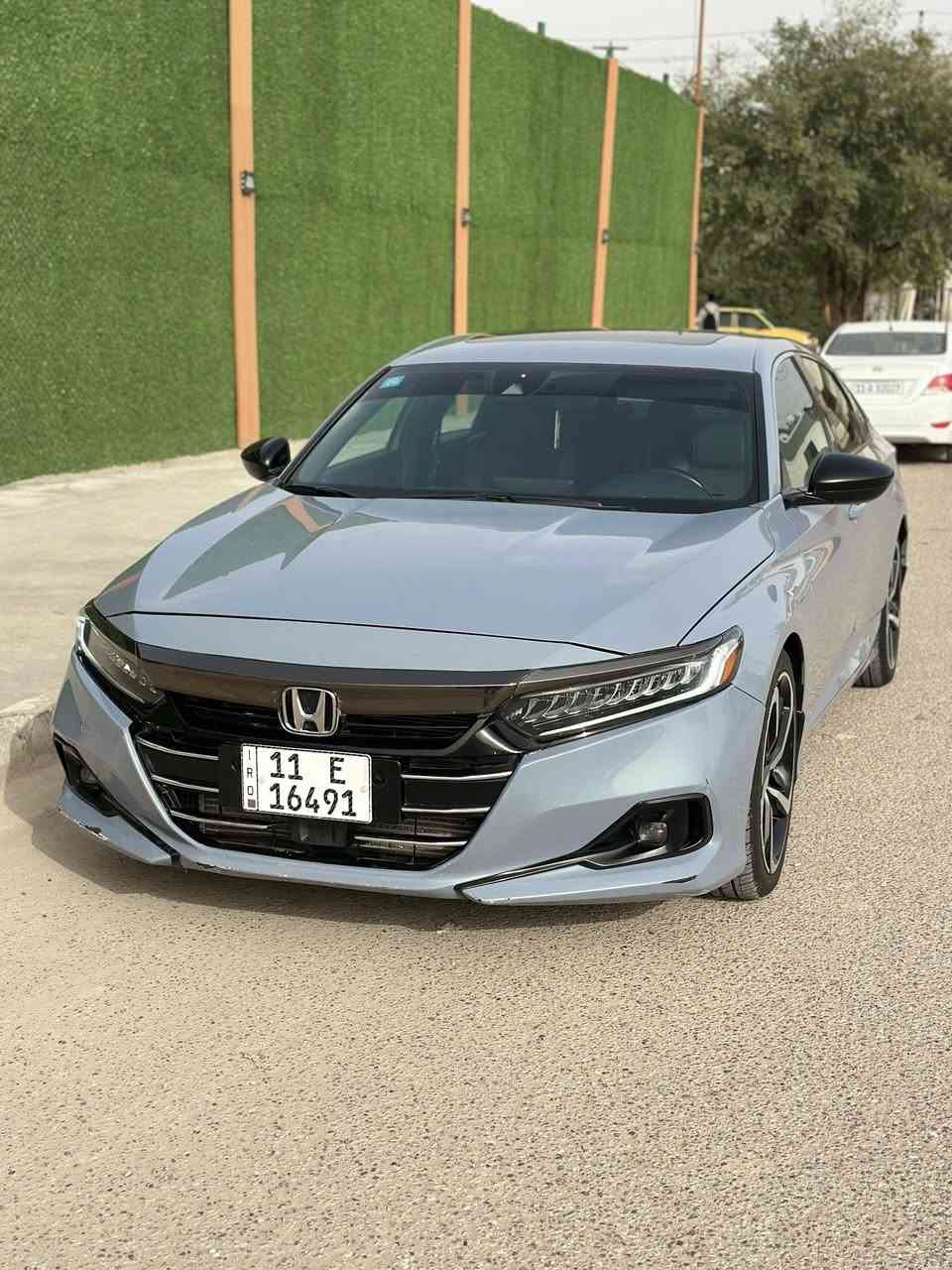 هـونـدا اكـورد ⚡️ بسعر مناسب 
فقط بيع اعتذر من المراوس  
وارد أمريكي 🇺🇸 بـجـم كـبـس 
فول مواصفات 
موديل 2022
محرك   🚀SPORT—2.0-TURBO -🔋🚀 بانزين من القليلات والمميزات بالعراق
🔹 السعر المطلوب — 153 قفل من الاخير  
ماكو اكورد 2.0 تيربو بهاذ السعر 
المواصفات المميزة:
🔹 لون سـمـنـتـي
🔹فتحة سقف 
🔹 شاشة كـار بلاي
🔹 شحن ذاتي
🔹 بصمة ابواب 
🔹 صرف اقتصادي جداً 
🔹 تبريد عالي جداً
🔹 قيادة ذاتية
🔹 كـير دكم بيانو 
🔹 كـير 10 نمر 
🔹 فول تحكم ستيرن + شفتات ستيرن 
🔹 كشنات كهربائية + تدفئة
🔹 رادارات + حساسات بكل الاتجاهات
🔹رادار نقطة عمياء 
🔹 جنطة كهربائية تلقائية
🔹 حساسات إطارات + 12 سماعة HD
🔹 ماسحات أوتو + لايت أوتو
🔹 توقف أوتوماتيكي عند الاقتراب من جسم
🔹كشنات جلد + مخمل  
🔹عداد: 80000 كم فقط
🔹رقم المركبة: بغداد الانكليزي الجديد + هزة جديدة
🔹السيارة بأسمي تحويل مباشر 
🔹الضرر: — بدون شاصي + بدون لغد + ايرباك بردة فقط - صفحة اليمين سطحي 
باب الخلفي نفسها والامامي نفسة والجاملغ الخلفي نفسة والامامي تبديل فقط + مع الصبغ البنيد كلير على مود مطابقة لون 
الصبغ صفحة + بنيد مطابقة لون فقط 
🔹كفالة: كير ومحرك 
🔹 صدر امامي خلفي جديد 
🔹 تخم تاير جديد 

ملاحضة بسيطة بيها طخة صغيرة بالباب الخلفي اليمين نفس جهة الحادث + الصورة موجودة بالمنشور

📱 للتواصل:

***********
🔹 صور الحادث داخل المنشور + 
كل تفاصيل السيارة مذكورة
السعر 153 قفل من الاخير بدون عمله ماكو اكورد 2.0 تيربو بهاذ السعر 
الموقع . بغداد
