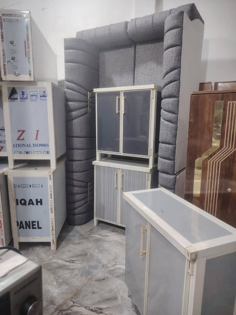 وصلت وجبة جديدة من الغراض (المستعمل والجديد ) إلى #معرض_البركة! 🛒✨
لزبائننا الكرام الذين ينتظرون التميز والنظافة، وبأسعار تناسب الجميع. القطع مميزة ومختارة بعناية، وجاهزة لتزين بيوتكم.
📍 العنوان: هيت حي العمال قرب مجمع العيساوي 
📞 للاستفسار: [*********** ]واتساب
