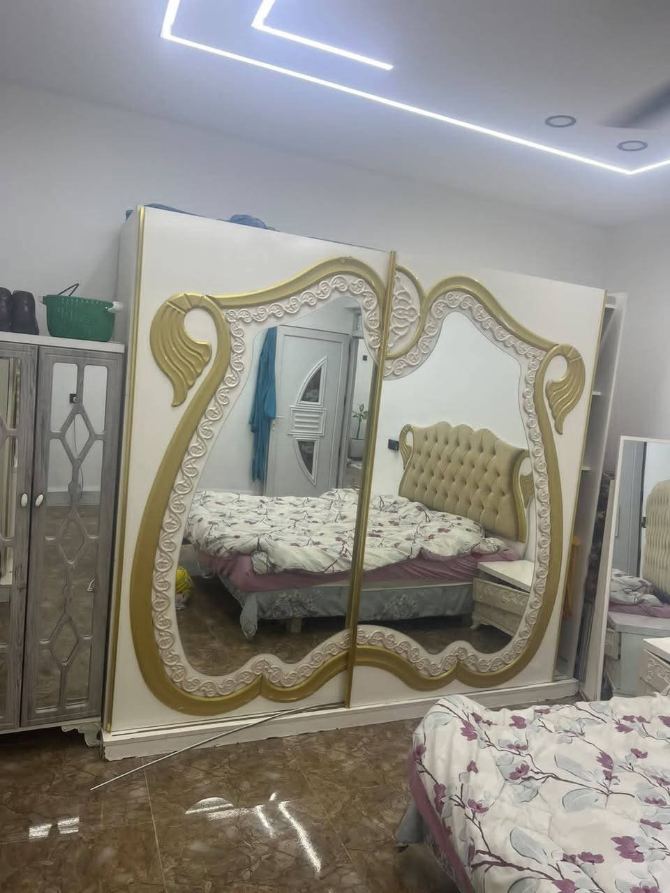 السلام عليكم اخوان غرفه تركي مستعمله السعر 175 وبيها مجال بيع مستعجل رقمي ***********
