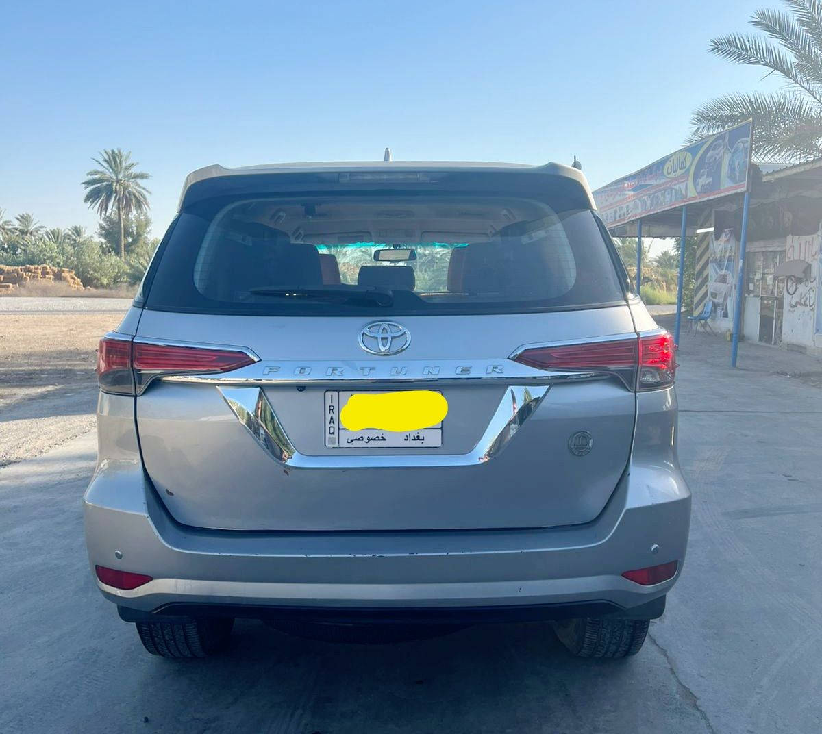 فورجنر 2016 خليجي اللون سلفر ماشيه 290 الف محرك 2700 والسيارة 7 راكب  السياره بيهه فقط ضرر الدعاميه الاماميه وشبر بارد بالجاملغ بسبب طخطخات هنا يمي والسيارة مال بيت وجناي وجاهزة ابد ماناقصها شي مكاني الحلة المدحتيه***********
