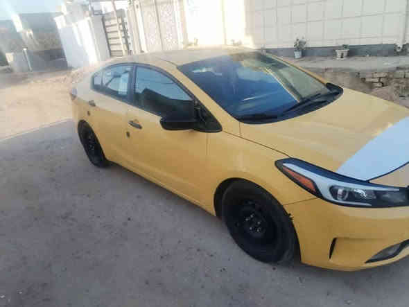 كيا فورتي 
2017
شرط التحويل 
تحكم ستيرن 
مكينه 2000دوش
بدون ايرباك حادث 
تبديل قبق جنطه فقط اصلي 
جاهزه من كلشي 
ضرره من الخلف بسيط 
مكينه جيد جدا 
كير مضبوط
حداديه شرط 
منضومة غاز شغاله
مكاني ديوانيه 
سعرها 120بيه مجال 
***********
***********
