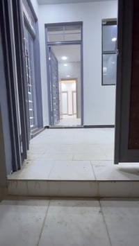 ٣ بيوت • ١٥٠م • خلف مطعم حياوي