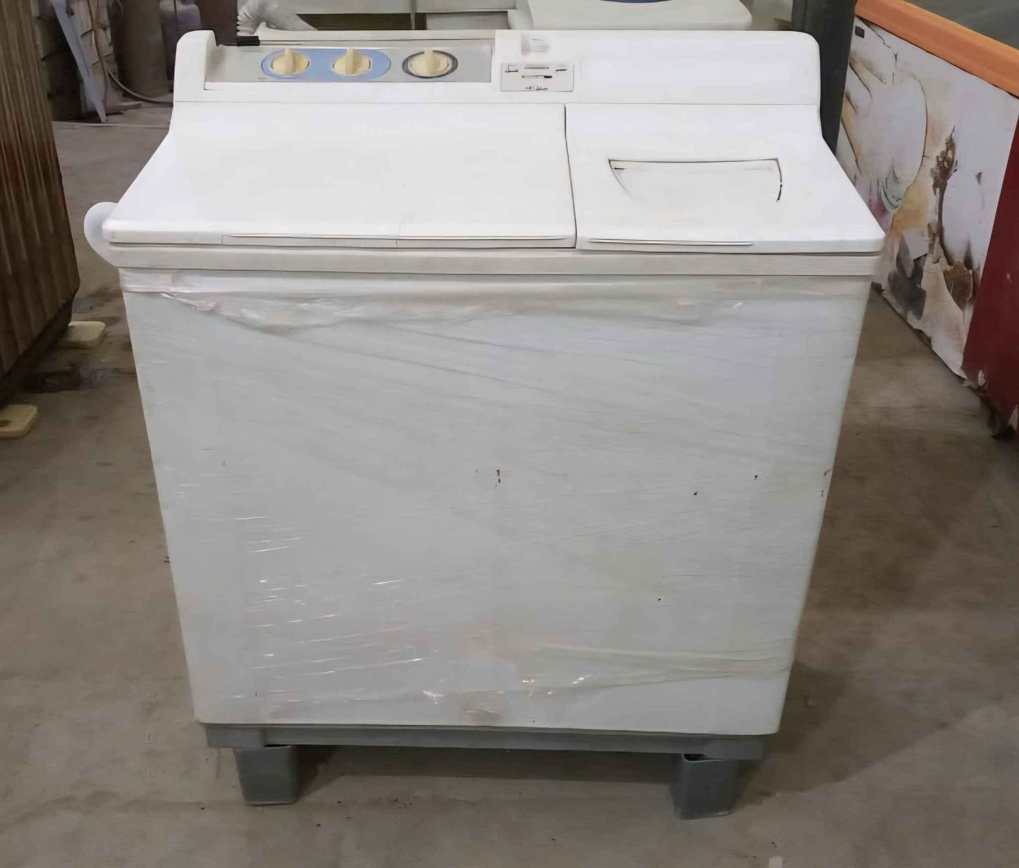 أغراض نظيفه مستعمله استعمال قليل جدا 
وبيه ضمان وفحص قبل البيع 
للاستفسار الاتصال على الرقم ***********
او خاص 
العنوان : باب المشهد مقابل مستشفى الولاده 
فرن الحسناوي قديما حلة, بابل
