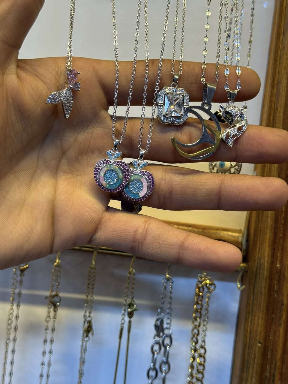 اكسسوارات الريس 🔥🔥 بضاعه جديده ريوسي 💎💎


**إذا كنت صاحب هذا الإعلان وتريد حذفه لأي سبب، رجاءا أرسل رسالة إلى الدعم الفني**