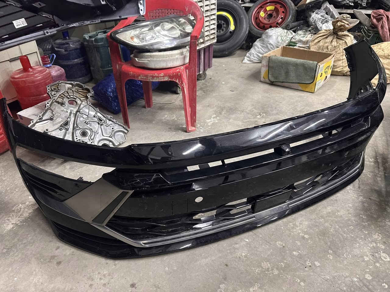 السلام عليكم
مجمع محمد البديري 

لتجاره قطع غيار سيارات كوري 

عنوان : ديوانيه / حي صناعي / يوجد توصيل 

*********** / ***********
