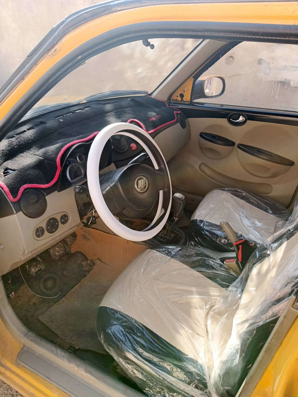 السلام عليكم  
لفيان مستر بين 
لبيع مستعجل
شرط التحويل 
شرط مكينه + شرط كير الكير بي صوط بوربرين
خياص ما بيه 
كهربائيات كله شغاله 
شرط لا طخه
صبغ حزام 
دوشمه جديده 
بس طخم يرادله 
***********
سعر 37 
مكان موصل
