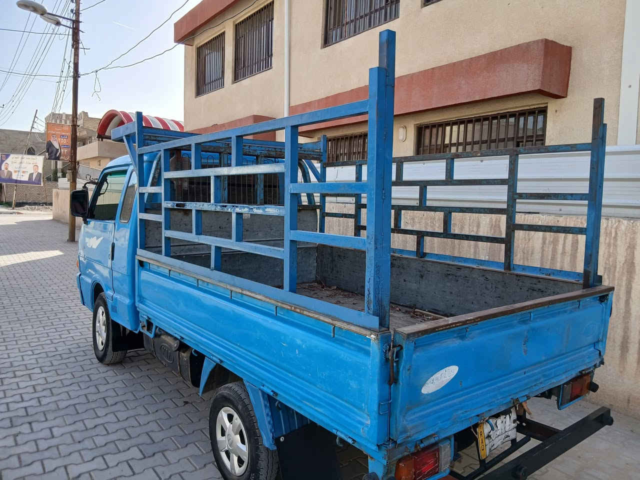 سلام عليكم للبيع كيه بنكو موديل ١٩٩٦ رقم بغداد مشروع وطني مكفوله من الضربه والصبغ كير محرك اكسل تخم تاير كهرباءيات كلا جديد رقم شاصي واضح السياره جاهزه من كلشي العنوان بغداد الطارميه الشراي يتصل الهاتف ***********// ***********
