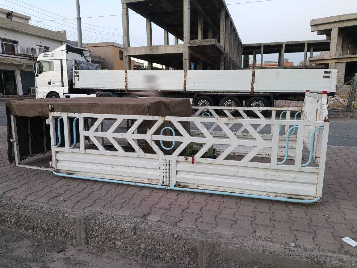 ئەم چەمچە بۆ فرۆشتن زۆر تۆکمە و تون و تۆڵە 
دەربەندیخان 
***********
200 و مەعمەلە دار بنديهكان, السليمانية
