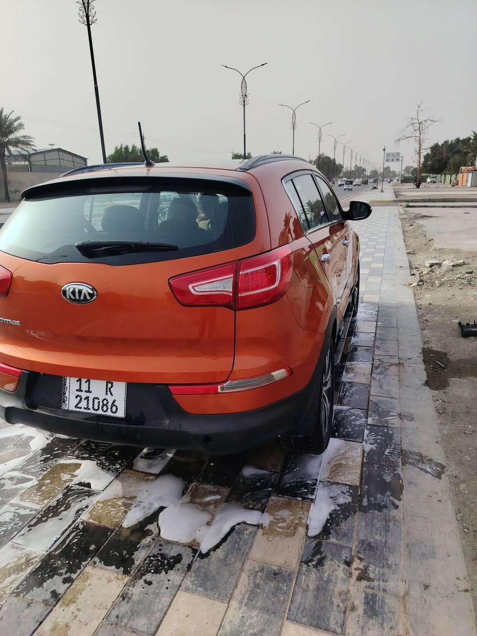 السلام عليكم للبيع كياء سبورتنج موديل 2013 خليجي مكفوله من صبغ والتبديل والجراد كير ومكينه كفاله دوش فول مواصفات عده البصمه رقم بغداد الدولي بسمي تحويل مباشر ماشيه 166لف بيع او. مراوس بسياره أقل سعر مكاني بغداد السعر 143 اتصال ***********
