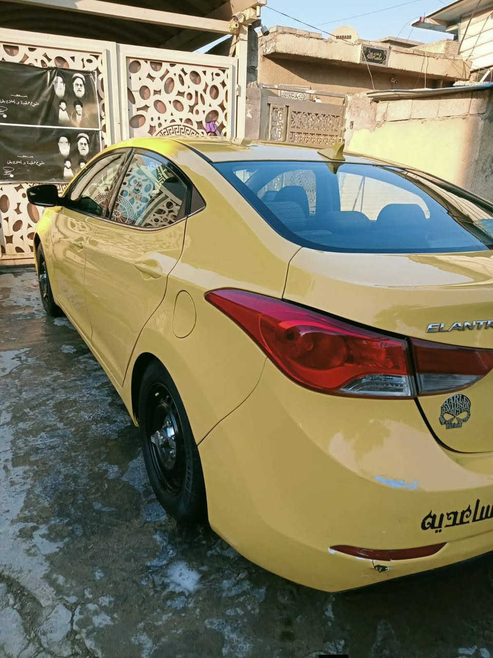 النترا موديل 2015 مكينه وكير مكفولات رقم بغداد انكليزي تحويل مباشر هيئه غرامه  مصغره وارد أمريكي حادث قبق جنطة والبنيد مبدلات  سياره مابيها كصه مابيها لغد المحرك 1800 دوش
فتحه تحكمات السياره جاهزه 
 سعر 113 وبيها مجال 
***********
*********** واتساب
