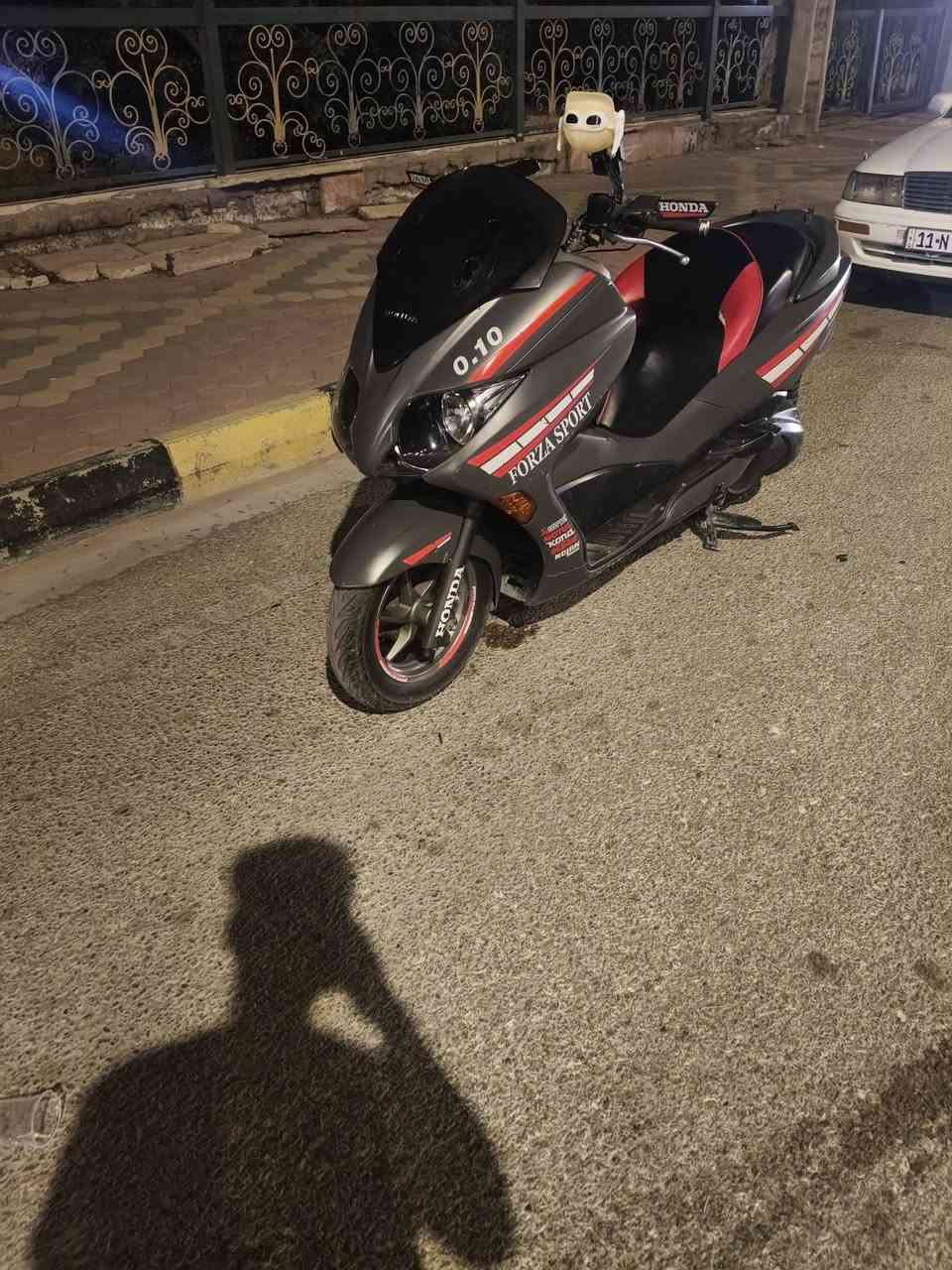 فورزه 0\10
عوزه بس نوزل تنضيف ليوم طفت 
السعر مليون 350


**إذا كنت صاحب هذا الإعلان وتريد حذفه لأي سبب، رجاءا أرسل رسالة إلى الدعم الفني**