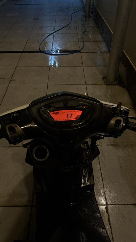 سلام عليكم ماكس ثعلب GtR 
دراجه جديده مكينه بلاديه+ (ممفتوحه لمكينه )اي نقص بدراجه ماكو 
فقط نقص واحد غيره ماكو كلج امامي تعبان غير ماكو اي نقص مكينه ناعمه بشكل دهن كل 800 ابدل دراجه استخدام شخصي فقط شغل بيت
دراجه ماشيه 58400 
كهربائيات لايتات اشاير كلهن بلادي شغالات 
السعر 950 بيه مجال بسيط جداً
ممتواجد فيس فقط واتساب ***********
