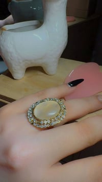 خاتم المحبة • كلير كوارتز • يفتح القلب