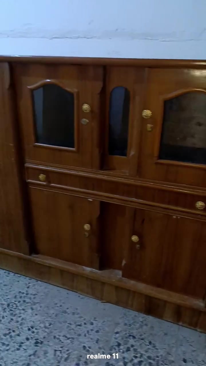 بوفية للبيع ب 250. طوله 3 امتار  نظيفه


**إذا كنت صاحب هذا الإعلان وتريد حذفه لأي سبب، رجاءا أرسل رسالة إلى الدعم الفني**