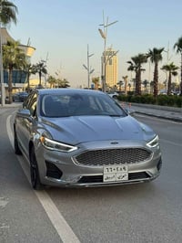 SEL فول • ٩٢ الف ميل • ٣ قطع