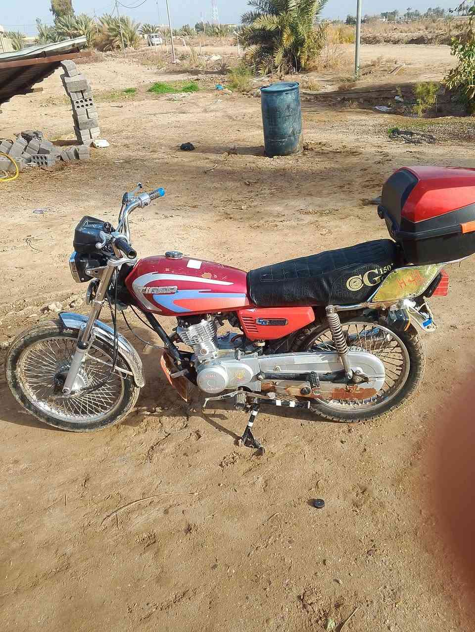 سلام عليكم  دراجة للبيع 2019
اوراق اصولية  سعر 450
وبيهة مجال رقم الهاتف ***********
