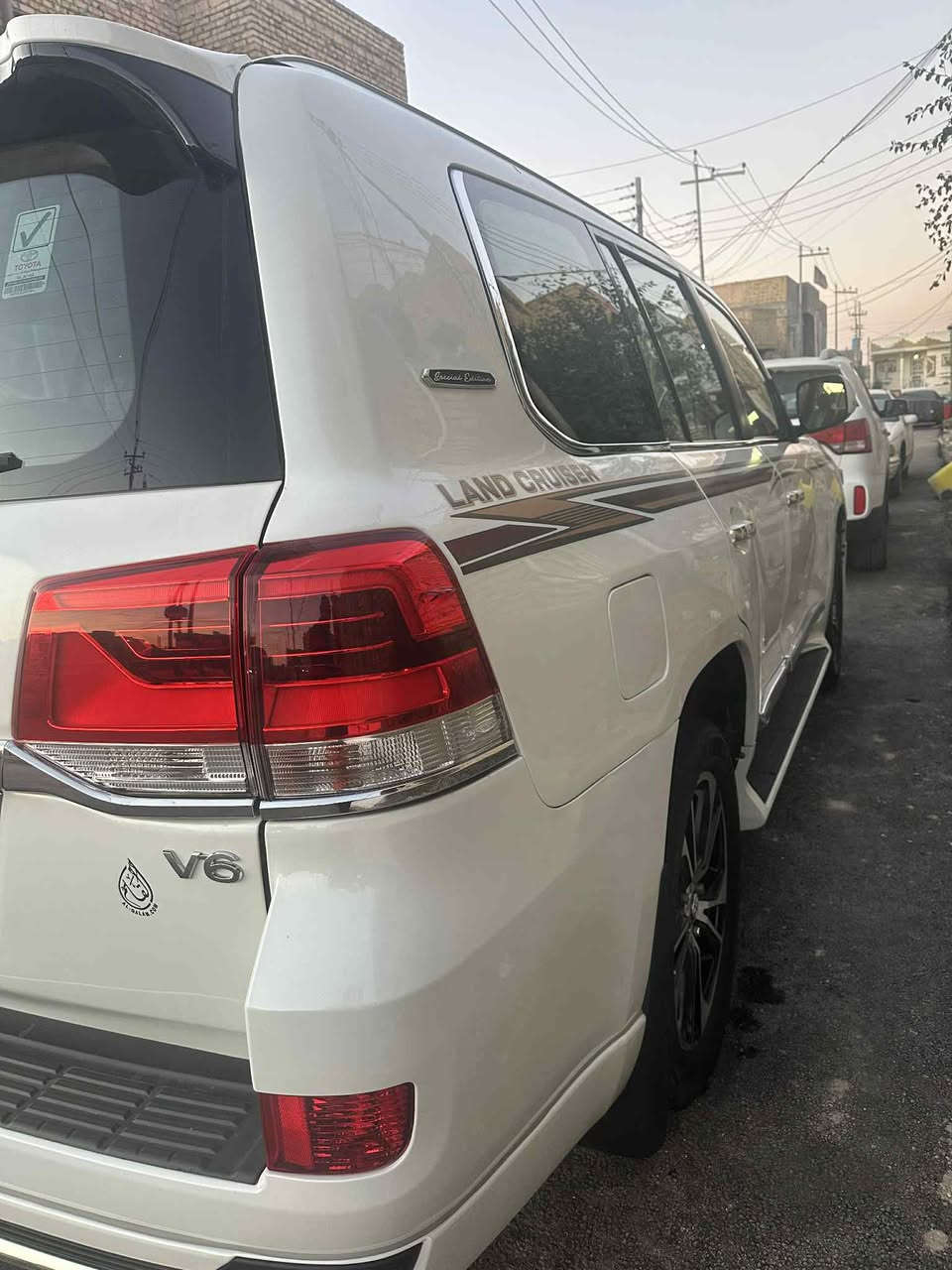 لاندكروز 13 محدث 21  اربيل سياره نضيفه الاتصال ***********
