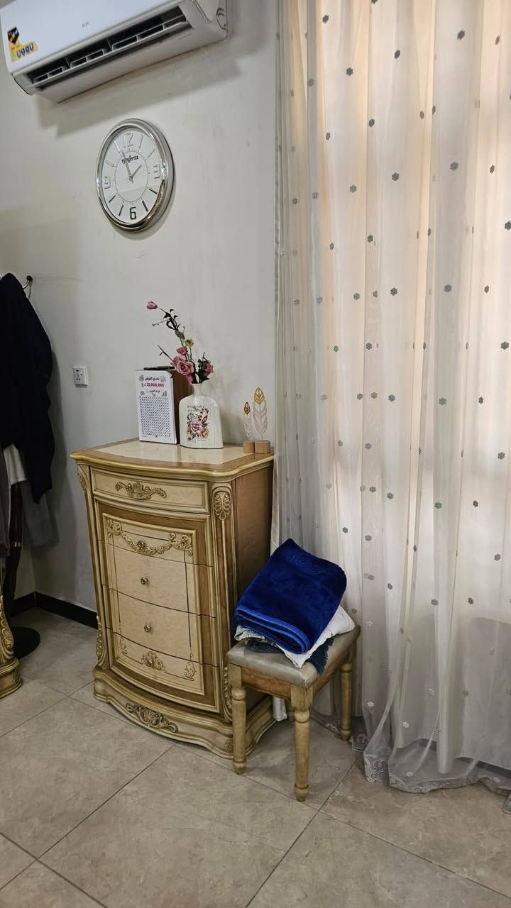 التخم على 750 والغرفة 750 والثلاجة 150 العنوان الدورة حي الصحه للاستفسار الاتصال عالرقم ***********
