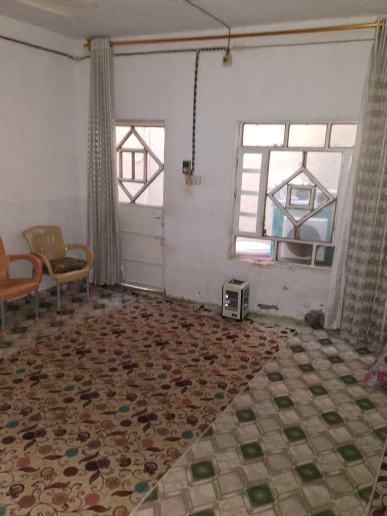 السعر 65 وبي مجال   بيت للبيع مساحه 150 متر طابو زراعي سند 25 يحتوي على غرفة نوم وصاله واستقبال ومطبخ وصحيات العنوان على ربيانه قرب مدير الناحيه على الشارع الرئيسي للاستفسار مراجعة مكتب حيدر السلطاني او لاتصال ***********
