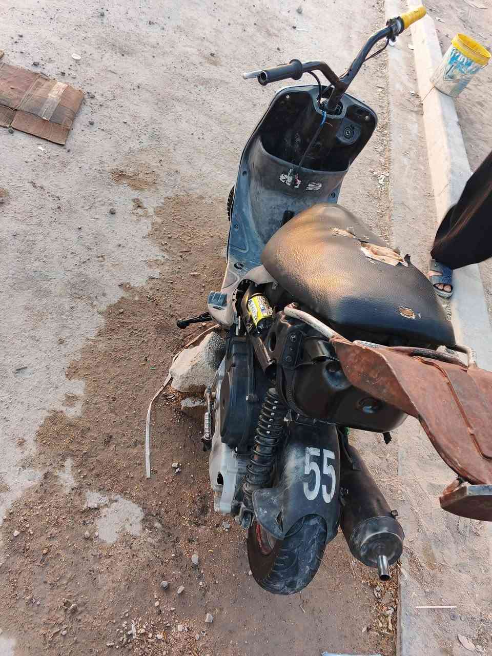 السلام عليكم دراجه ماكس غجمه البيع سله توه مفصلهه دراجه سلولي مفتوحه مره وحده شوفت عينك البصره الزبير سوك سوادي سعر 350 وبيهه مجال ***********بي واتساب ومتواجد عله شريحه بأي وقت
