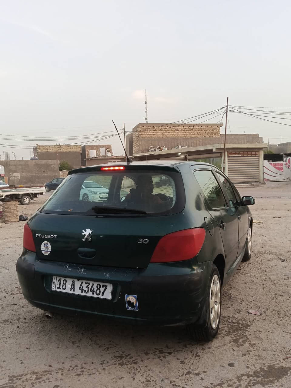 سلام عليكم (بيجو فرنسي)(2005) 
سياره بسمي مكاني بابل شارع60
سعر 47وبيه مجال سياره كير ومكينه مكفوله ونضيفه وحلوه ***********واتساب فقط فقط 📵📵📵📵📵
