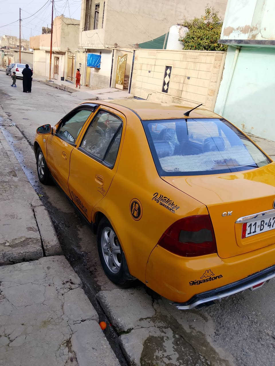 سلام وعليكم سياره سيكي موديل 11 سياره حلوه وجاهزه محرك كير شرط هيئه وغرامات صفر رقم بغداد دولي كربون ما بيها تريد وكاله تريد تحويل السعر 32 وهذا رقمي *********** ــــ ***********
