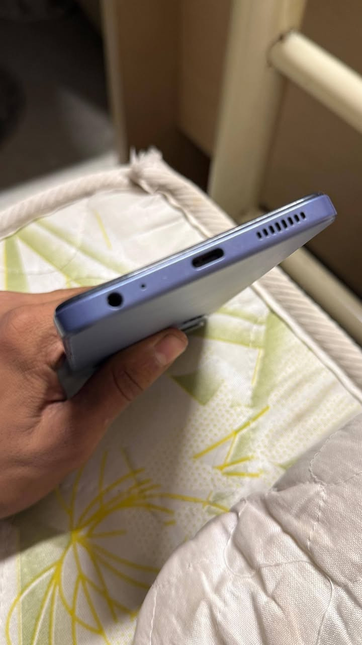 جهاز ZTE Blade V70 Max نظافه 99بالميه بطاريه ميه ذاكره 256سعر 400قفل مكاني خور الزبير ***********هذا رقمي وتساب اتصال
