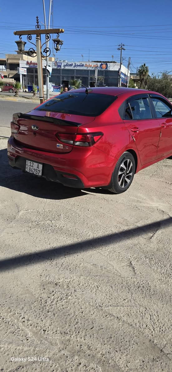 كيا ريو ٢٠١٨ للبيع سعر ١٢٢
كير AT مرغوب محرك GDI  شرط 
اني صاحبها الشرعي هزه جديده رقم انكليزي 
السياره ماشيه ٧٥ ميل
كلش نظيفه طخم تاير ويل كب جديد بالكارتون باتري جديد 
🚘تشغيل عن بعد   بلاجكتورات لد مع اشاره
صندوق ذكي سياره جاهزه مايعوزها شي 
سونار معروض مع الصور 
الشراي الاتصال
***********
***********
مكاني حي الوحده قرب مستشفى السلام
