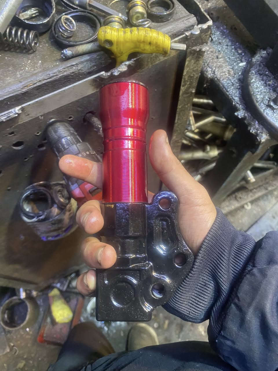 السلام عليكم كص دبلات قزم حسب نوع قياس وجميع انواع دبلات رياضي. ويوجد تجفيت جميع انواع دبلات رياضي وبلادي محلات حسين تورنجي *********** ليث 🥶🥶
