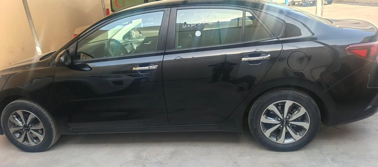 سلام عليكم كيا ريو ٢٠٢٣ بصمة شاشة تحكم كامرا خلفية اماميه كاملة المواصفات حادث بنيد ودعامية اماميه بدون رقم سعره 120 ورقه وبيه مجال قليل مكان شارع فلسطين ***********
