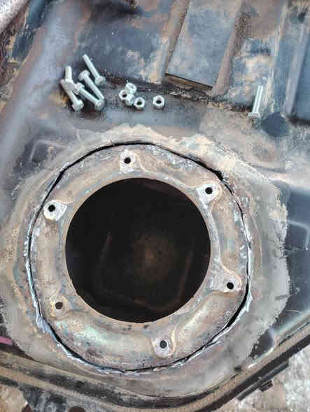 السلام عليكم تم تحوير قاعده براغي فيتم تانكي لانسر براغي ١٠ وتحوير ناجح وما يطلع بنزين ولاء ريحه بنزين وشغله مظبطه ١٠٠/١٠٠ المكان اديالى الوجهيه وسعر ٤٠ قفل قفل وهاذ رقمي اي استفسار ***********
