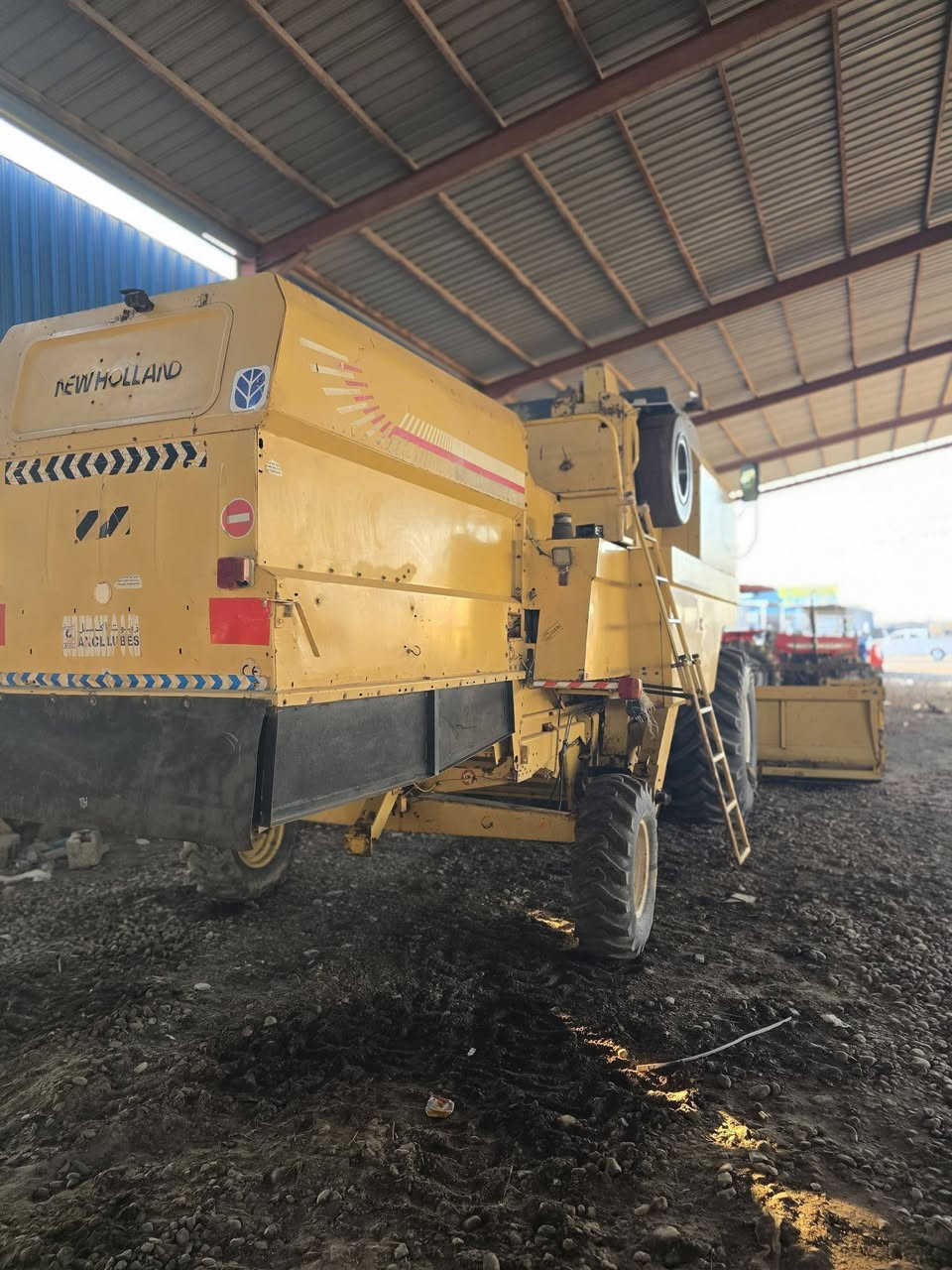 حاصده للبيع موديل ٩٨ رقم اربيل خمسه بلم تك ادرام السعر ٤٨ وبيه مجال الشراي لاتصال عله الرقم ***********
