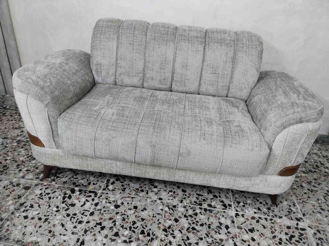 قنفه للبيع مقعدين سعره ١٠٠ الف لا يوجد خدمة توصيل


**إذا كنت صاحب هذا الإعلان وتريد حذفه لأي سبب، رجاءا أرسل رسالة إلى الدعم الفني**