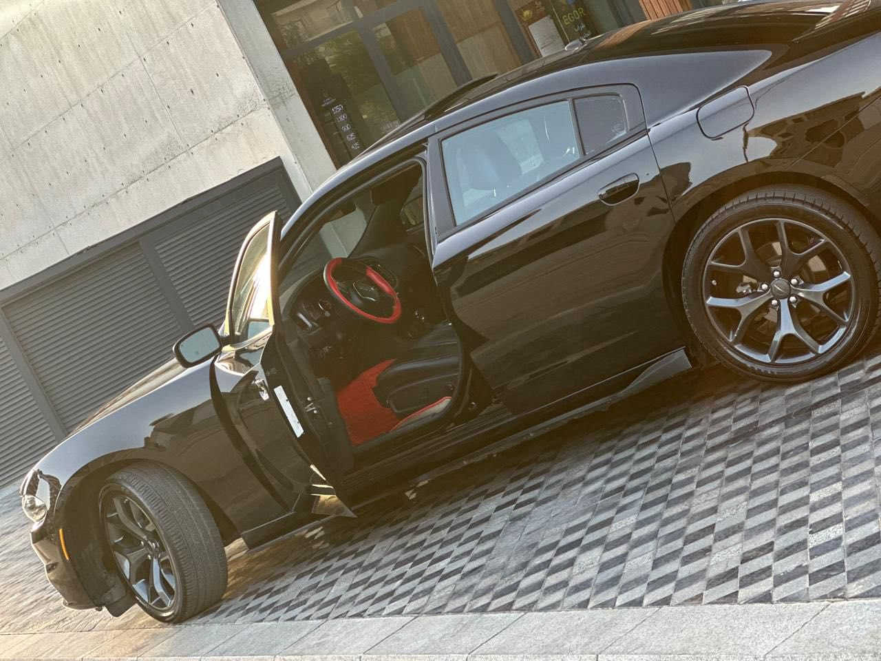 سلام علیکم
دوج جارجر۲۰۲۲
بدون سبوغ
Sxt
سلیمانییه
***********
