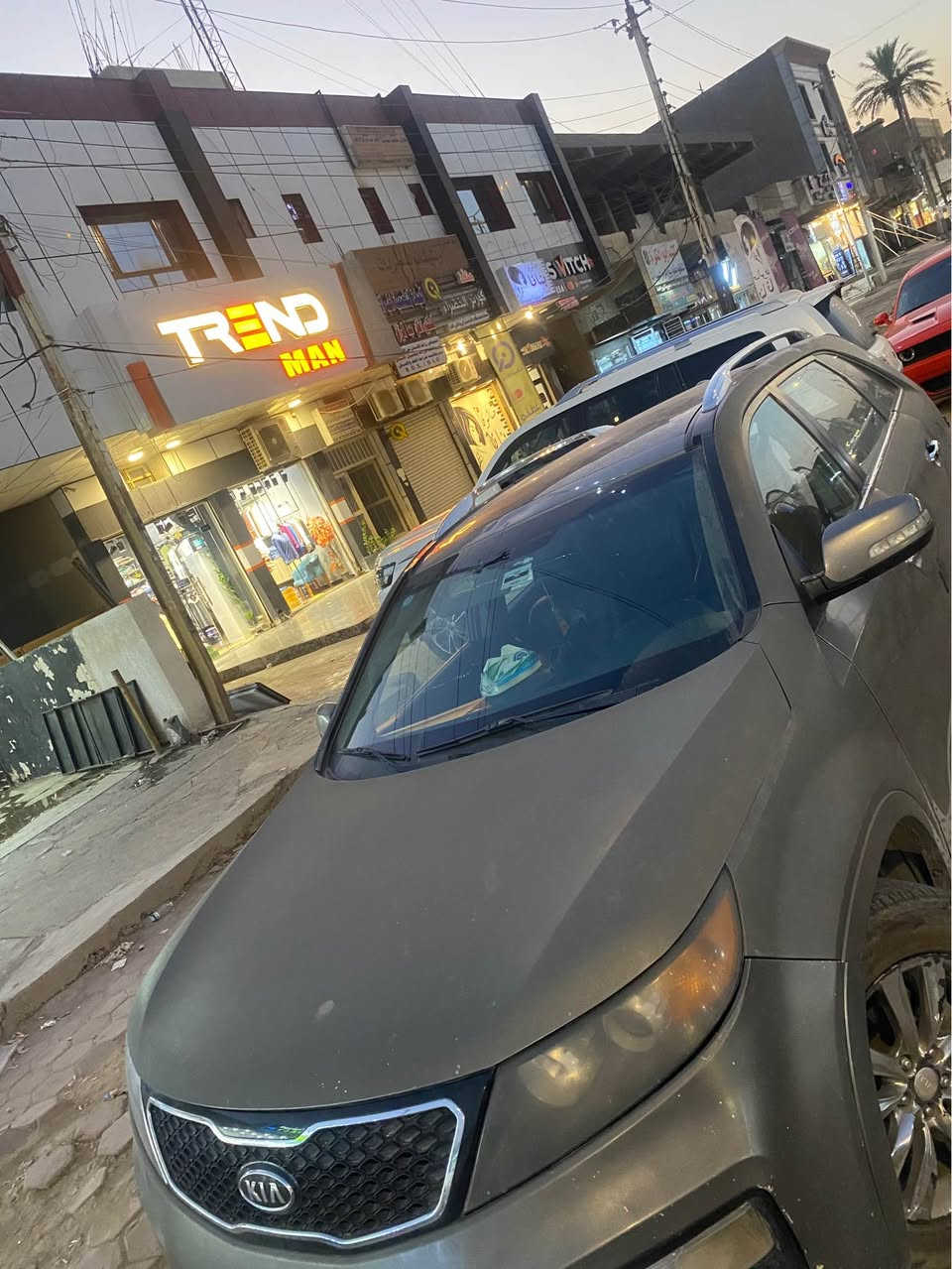 سورنتو 2013 6  وارد امريكي سلندر اعلى فئه رقم بغداد ماشيه 105 ميل بدون اير باك حادث بيبان خلف السائق 

سبعه راكب 
تبريد 3 قطع تدفئه تبريد كشنات هيتر ستيرن 
حساس + كامره مري شفط 
بانوراما 
السياره ممصبوغه بس جارده بغداد, العراق


**إذا كنت صاحب هذا الإعلان وتريد حذفه لأي سبب، رجاءا أرسل رسالة إلى الدعم الفني**