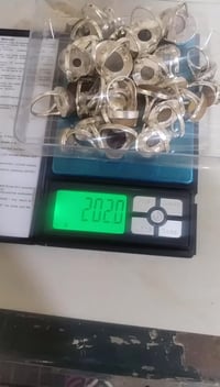 202 غرام مع الحجر الغرام ب 3000 الف مكاني بغداد الشرطه الرابعه 0770866...