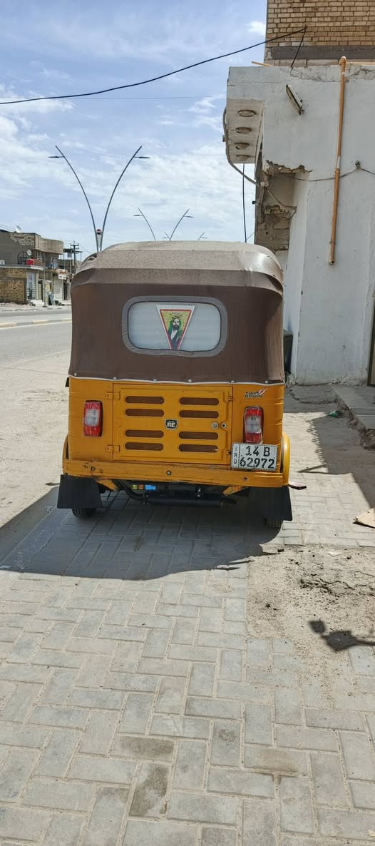 سلام عليكم شباب تكتك 2019رقم وسنويه كلشي جديد تخم تاير تخم وياله كهربايات كلهه شغاله السعر 6000وبيهه مجال استفسار ***********
