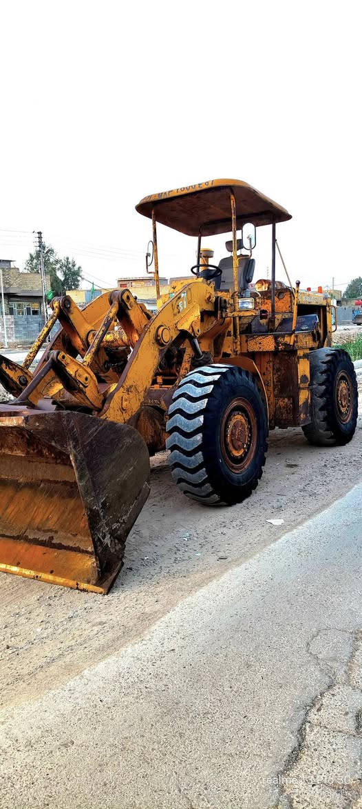 سلام عليكم شفل  70البيع موديل 82   سجينه جديده  بريك اربع وياله مكينه خير من الله    مكان بغداد رقم ***********

