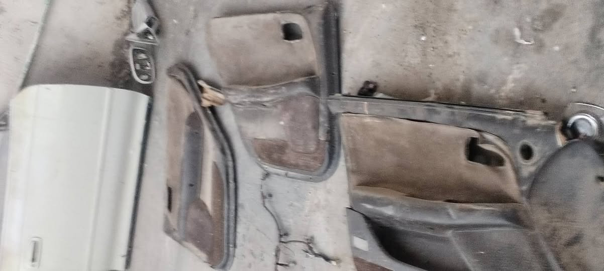 سلام عليكم غراض للبيع فره كامله مارك نفخ ابيعهن شلع كلهن قيم بل يرضي الله واخذ رقم ***********
