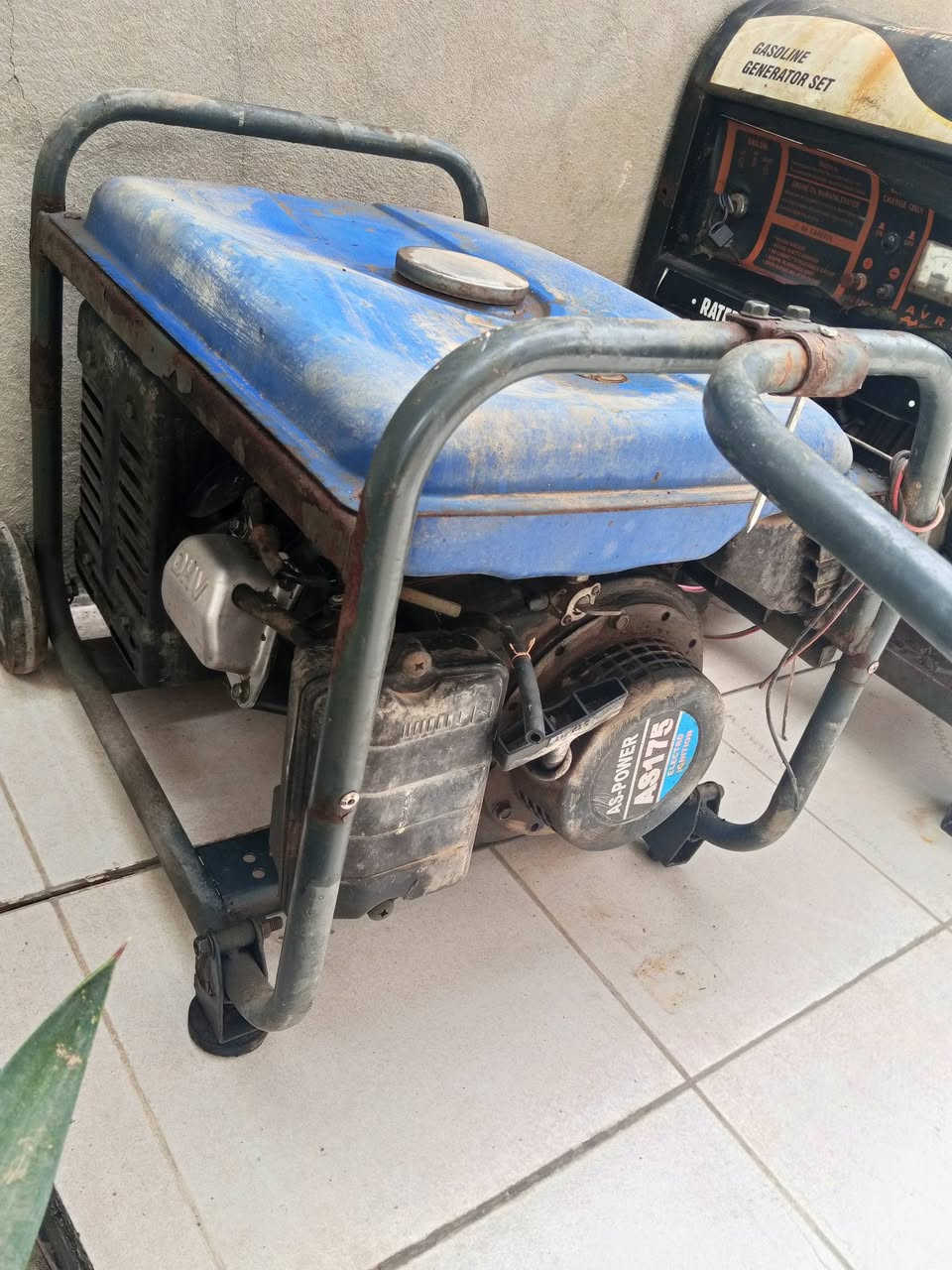 الصفر سعر مالته 250
والزرك 125
لاتصال على رقم ***********
