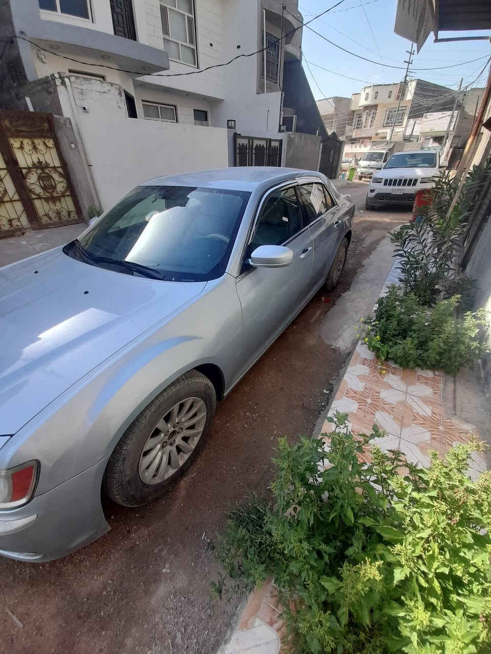 اوبامه البيع  م  ١٣  بغداد  لون بحري   محرك ٣٦٠٠  كير  مكينه  مكفوله  ضرر دور جاملغ خلفي   السعر   ١٧٥  ت ***********
