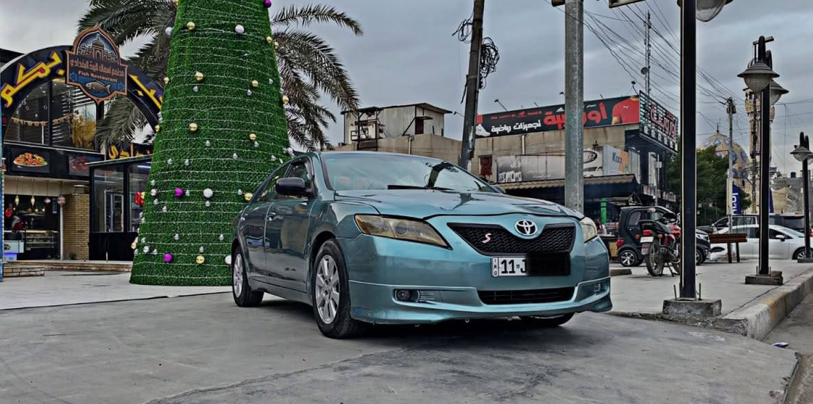 السلام عليكم من رخصة الادمنية
للبيع كامري وارد امريكي محرك 6 سلندر 
كير و محرك و صدر مكفولات تخم تاير جديد
تبريد شغال السيارة جاهزة برغي نقص مابيها
كشرهة يخبل توهة طالعه من الفرن مصبوغه عام
رقم بغداد الجديد سنوية جديدة شرط التحويل
مكاني بغداد شارع فلسطين عارضها ب 86$ بيها مجال
اي استفسار ***********
