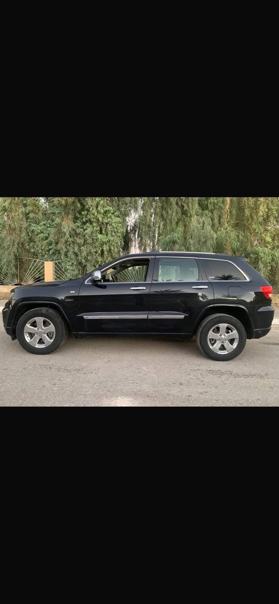 السلام عليكم
‏للبيع جيب لاريدو موديل 2011 ضرر جاملغ وبنيد بدون دواخل وشاصي ولغد شرط + باب الخلفي صبغ بدون دواخل 
مكينه 8V هيمي بانزين شرط لاتنقيص ولاتبخير 
المواصفات فول لمتد واحد على واحد 
بصمه تشغل + فتحت سقف + كراسي كهرباء +مري شفط + كهرباء + تحكم استيرن + كراسي جلد + تخم تاير + صدر + تبريد + تدفئه شرط 
السياره حلوه وجاهزه من كلشي مابي اي نقص  
رقم بغداد الدولي بسمي سنويه ٣٠
السعر تصل
الاستفسار ***********
منضومه غاز مشدوده عليه انسه شي اسمه صرف
