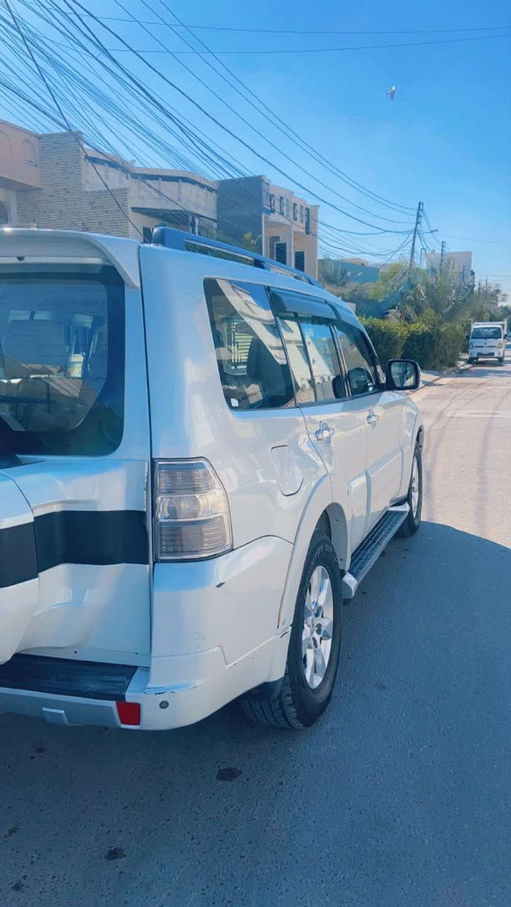 السلام عليكم 
باجيرو موديل 10 وارد خليجي حبتور  رقم مميز 🔥🔥
مكفوله كفاله عامه من الصبغ
كير مكينه  وتبريد سياره من الدعاميه للدعاميه مابيه اي نقص كفاله ✅🔥
مواصفات الفول واحد على واحد1/1 مواصفات الحبتور المعروفه الفول 
1- فتحه سلايد روف
2-دمام اصلي 
3-شاشه 
4-حساس خلفي 
5-كشنات جلد 
6-كشنات كهرباء 
7-تحكمات ستيرن 
8-لد نهاري
9-مري كهرباء 
10-اشاير بل مري
11-يدات كروم
12-ثلاث قطع تبريد 
13-سبعه راكب
14-فور ويل 4*4 
15-دبل كير 
16-محدثة 2015
17-هاي صور همين قبل التحديث

مكاني بغداد  
السعر:160وبي مجال 
***********
