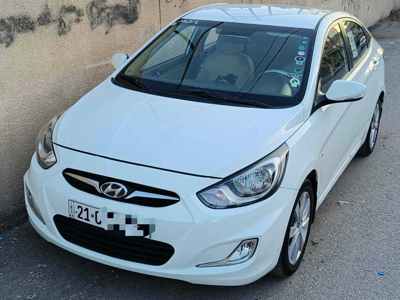 Honda Accent 

مۆدێل 2012

گێڕ و مەکینە نەکراوەتەوە بەشەرت 

ڤۆلیۆم ناوزەرد ویلکەپ

یەکپارچەی بۆیاخە بێ ناوگرتن 

سەنەوەی بەسەر چوە بەناوی خۆمەوەیە 

سعر 89$

ژ.م***********
