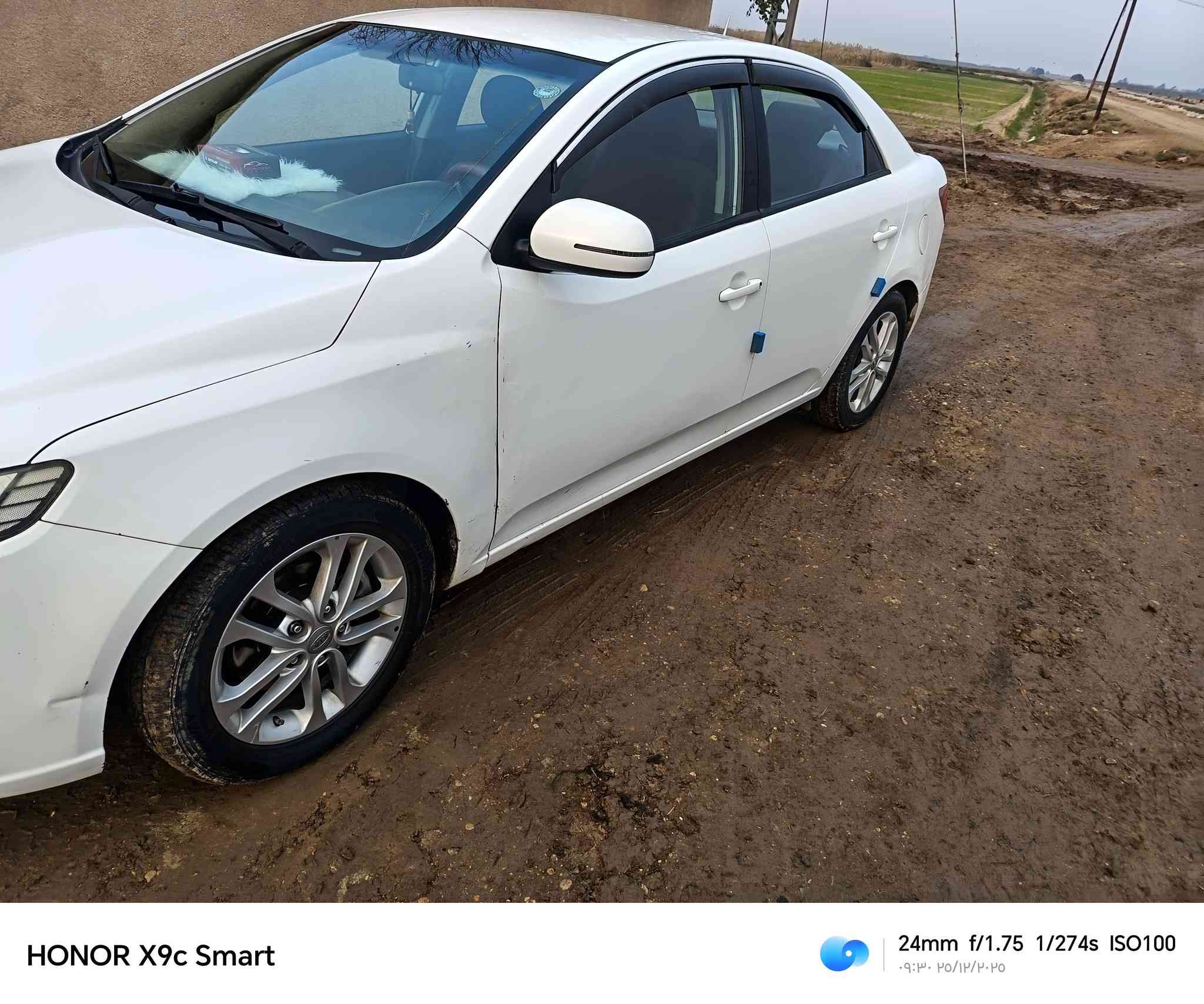 سيراتو ٢٠١١ رقم اربيل
لرقم جديد للبيع
صدر امامي خلفي مكينه كير خير من الله
بيهه قطعه صبغ باب خلفي مجهته ليمن
باردات موضحات بل فيديو
مكان واسط شحيمه قريه سته
تصال***********
سعر ٩٧ بيه مجال
