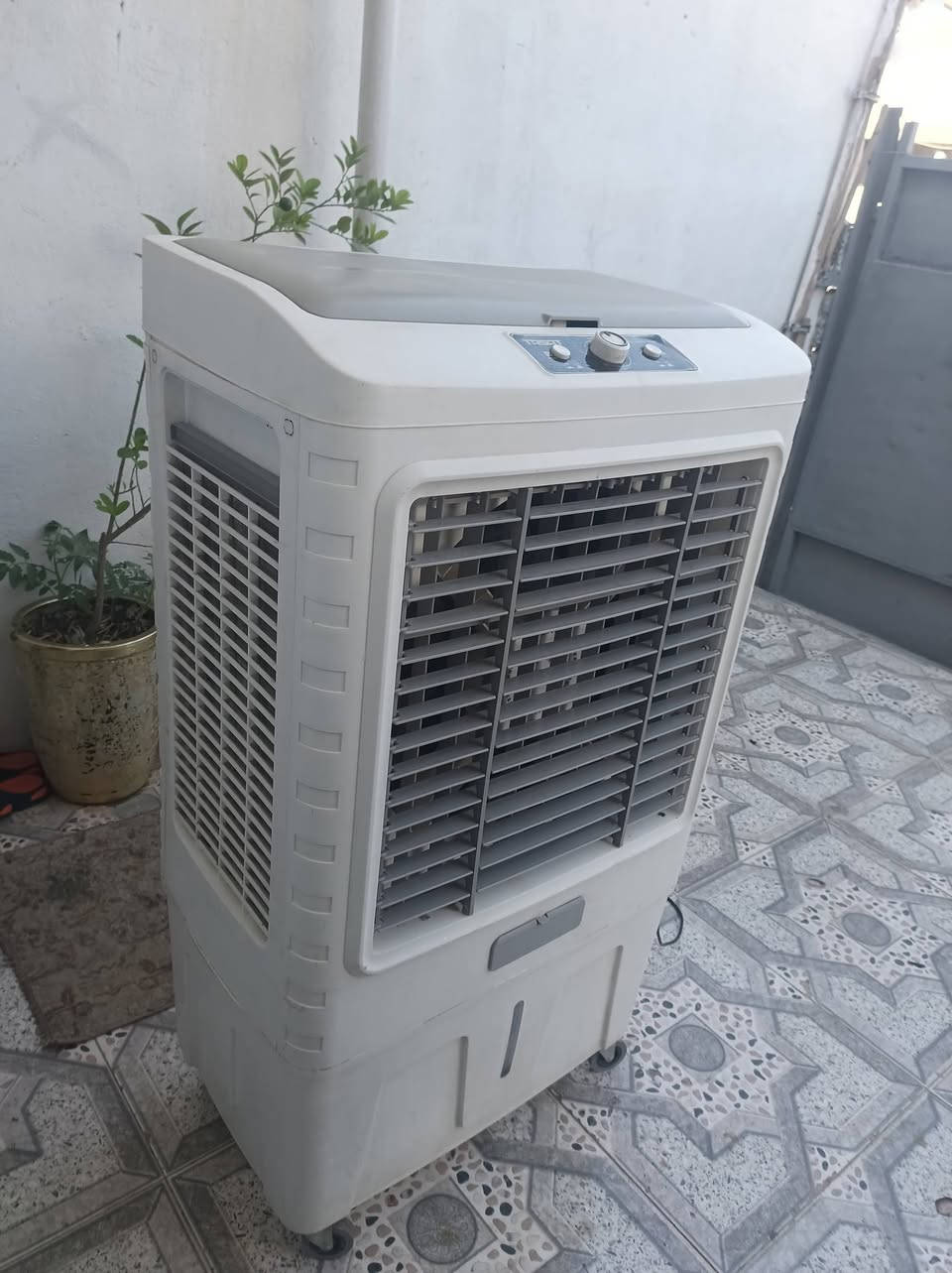 للبيع كنفيرة جديدة سعر110الف***********وتساب

