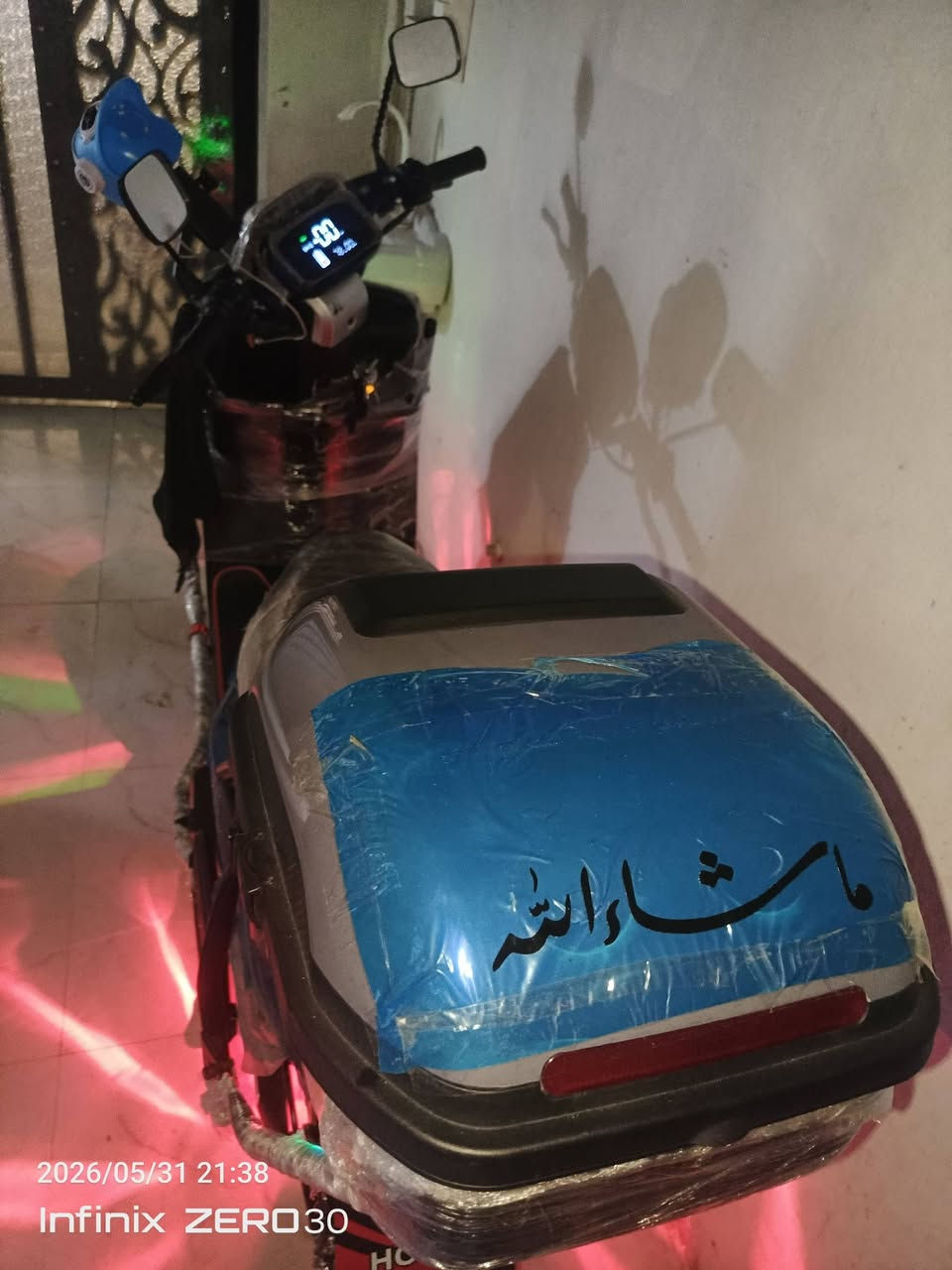 ماطور شحن 318 مدرع شركتHODHOD
زيرو صار اسبوعين من شتريتو سرعه 99
6 بطاريات دبل 33 امبير ويا شاحنا ملف 2000W صندوق دلفري بي جبير لون الماطور 7 الوان
مسجل نشرات كلشي بي شغال مواصفات
فول بي شاحنت مبايل شرط الفحص قبل لا ناخذو تفحصو
السعر 900 بي مجال للطيبين 
رقم  ‏‪***********‬‏
