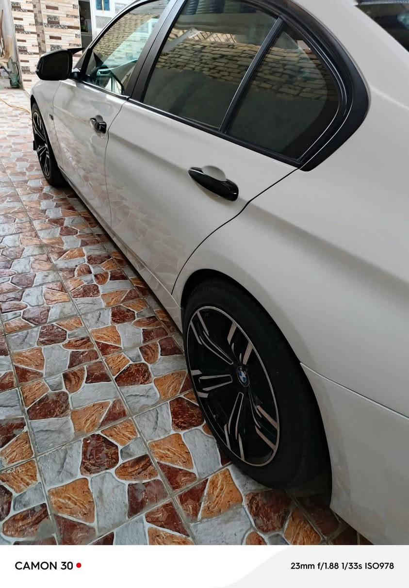 بيع مستعجل أو مراوس بسيارة مرغوبه بالبيع Bmw موديل 15 حجم 320خليجية السياره محرك 4 سلندر تيربوا 2000 بسمي رقم اربيل الجديد .المواصفات .شنو البالك بيه بصمة تشغيل .حساس امامي وخلفي كشنات لون اوفايد عسلي جلد تبريد وتدفئه .كير كوبرا .محدثه دعاميات ام بور .جنطة كهرباء .بردات خلفيه كهرباء .لد امامي خلفي نهاري وي التشغيل .شاشه تجي عربي بيه 3 قطع وصابغيه حزام  لاتوحيد والجماليه شغل مضبوط مال الشمال ونصبته كلش حلوه وكشره نظيف نسبة مئة بمئة.السعر ب 110 وماكو هيج سعر بهيج موديل مكان السياره ديوانية قضاء الشامية


**إذا كنت صاحب هذا الإعلان وتريد حذفه لأي سبب، رجاءا أرسل رسالة إلى الدعم الفني**