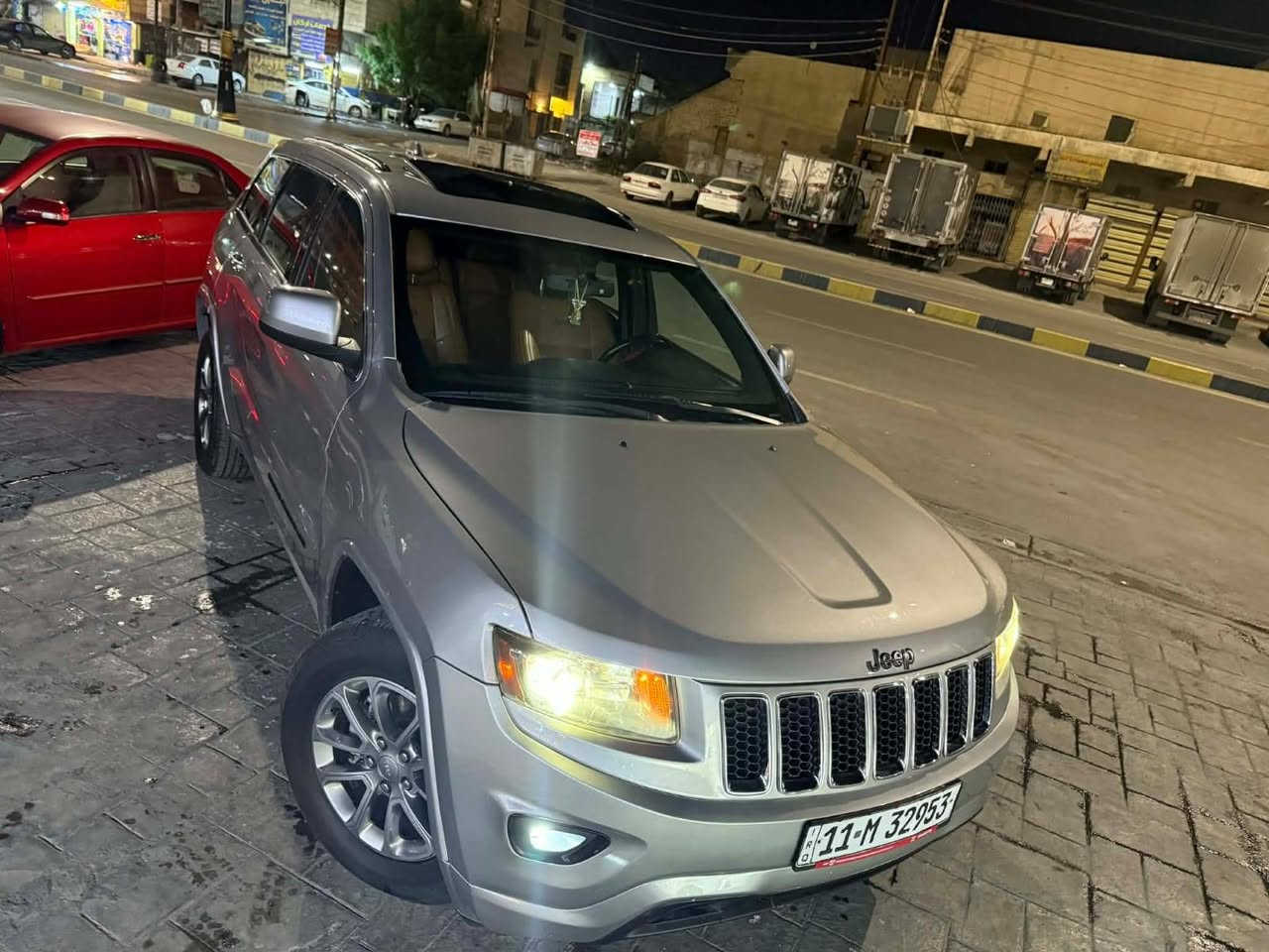 جيب لاريدو ٢٠١٤ بغداد بسمي ٣ قطع صبغ بنيد وجاملغ أمامي وجاملغ خلفي أثر طخه ستوته مكاني بغداد السيديه شارع العلوه سياره جديده سعر ١٩٠ وبيهه حك جيه شي بسيط *********** محرك ٦ سلندر
